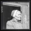 Anna Buben v čepci z čp. 46 ve svátečním kroji starší ženy - ze tří čtvrtin
