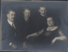 Pešek Karel (Káďa) s rodiči a bratrem