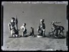 Figurky: jelen, myslivec, lovecký pes, tlučení másla, u kolovratu; zhotov. F. Kostkou ze Stupavy