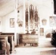 Skleněný stereonegativ: interiér nouzového kostela v Mikulovicích (1904)