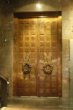 Dveře mauzolea Klementa Gottwalda