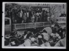 Fotografie, zatčení příslušníci kmene Kikujů jsou deportováni do koncentračních táborů